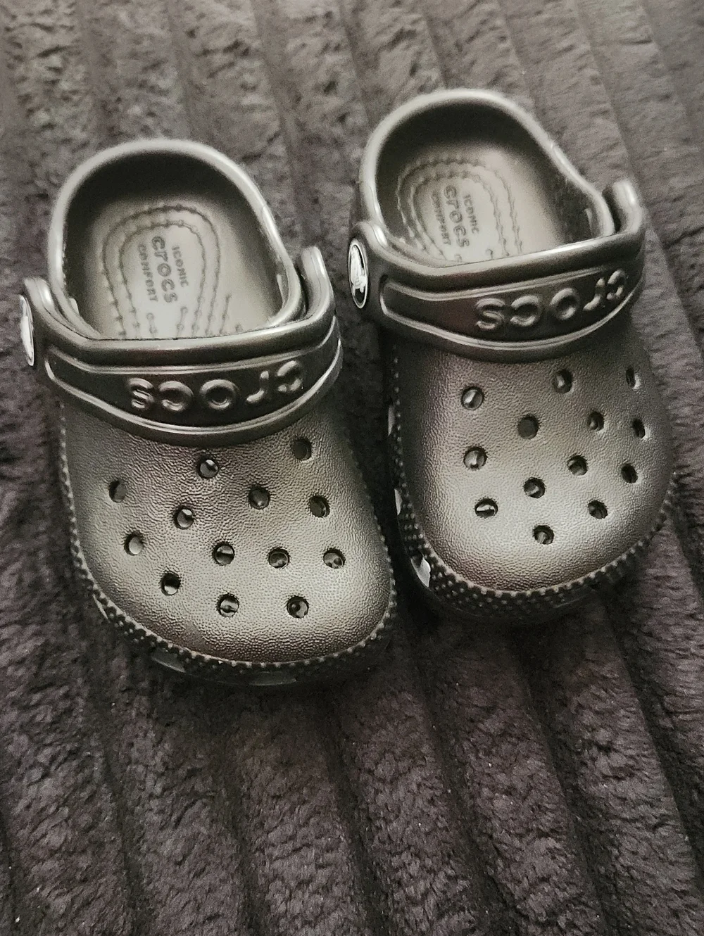 CROCS Kids Classic Clog in Black